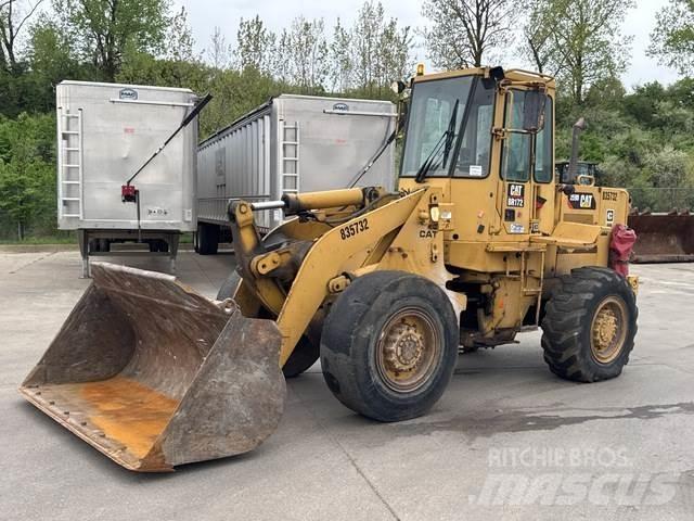CAT 926 輪胎式裝載機