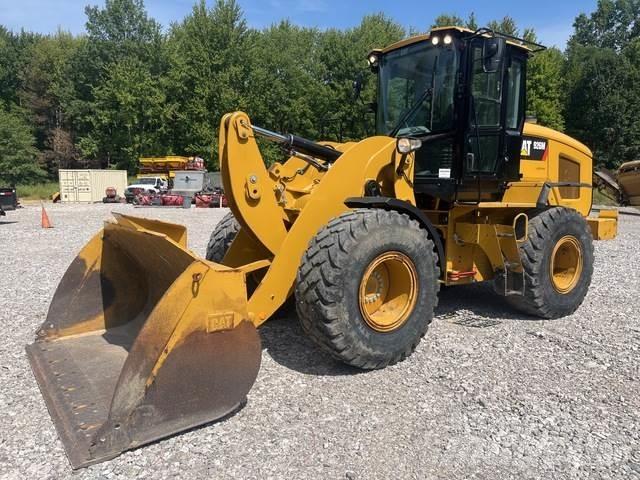 CAT 926M 輪胎式裝載機