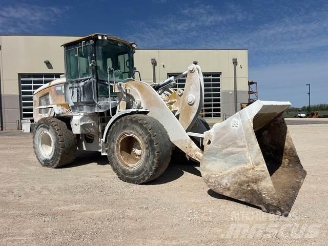 CAT 926M 輪胎式裝載機