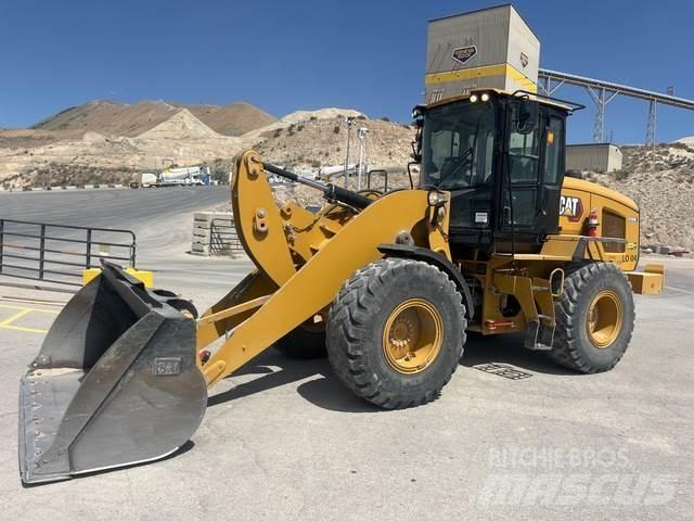 CAT 926M 輪胎式裝載機