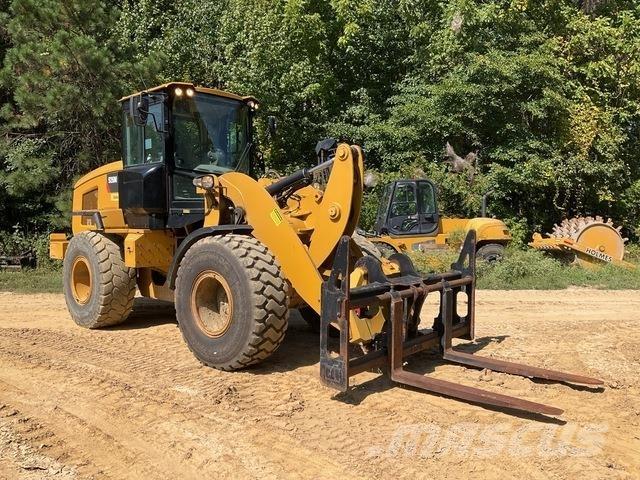 CAT 926M 輪胎式裝載機