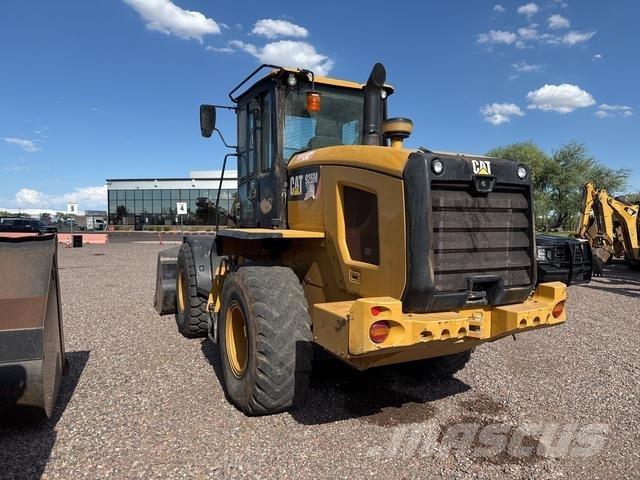 CAT 926M 輪胎式裝載機