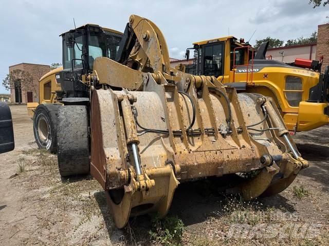 CAT 930M 輪胎式裝載機