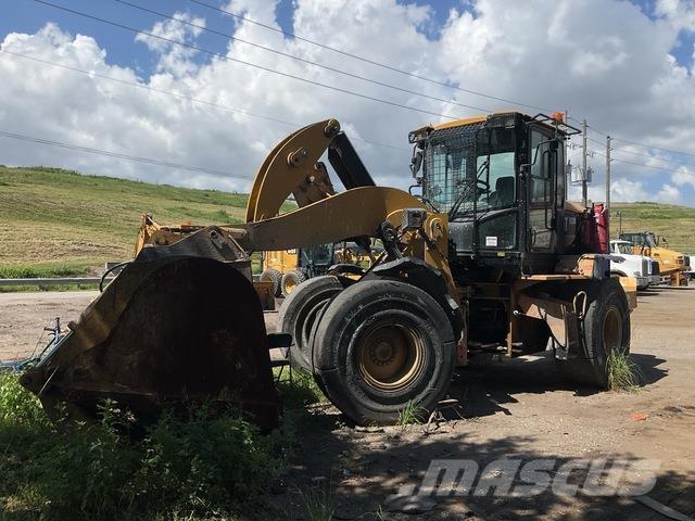 CAT 930M 輪胎式裝載機