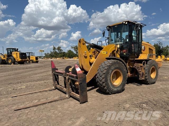 CAT 930M 輪胎式裝載機