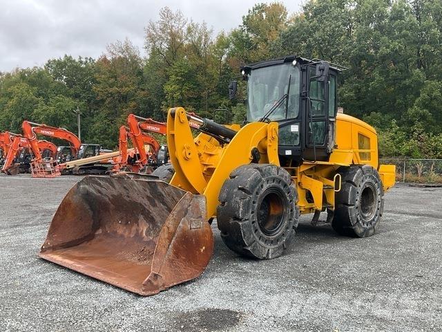 CAT 930M 輪胎式裝載機