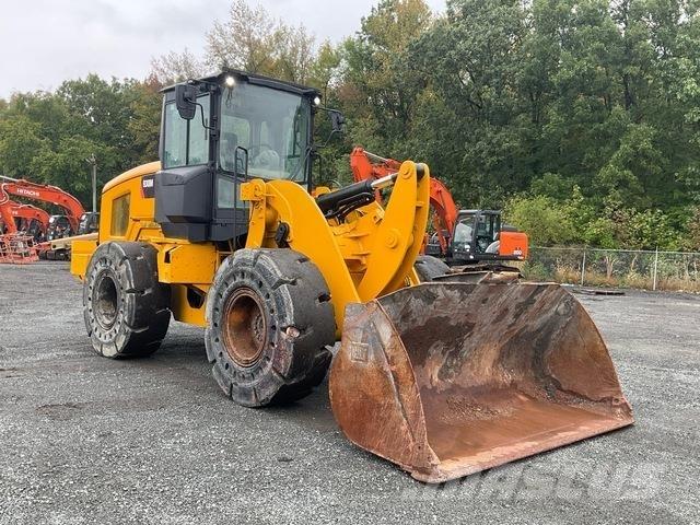 CAT 930M 輪胎式裝載機