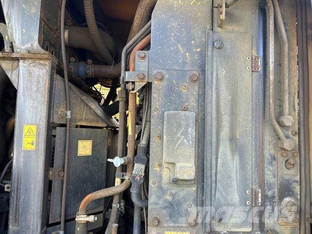 CAT 938 K 輪胎式裝載機