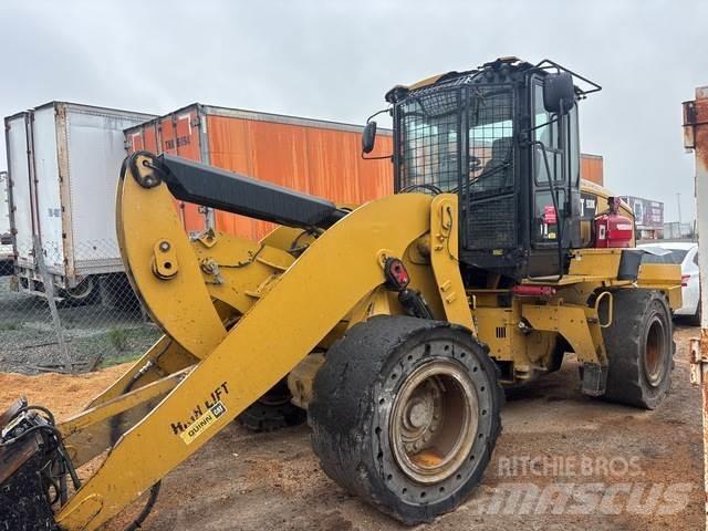 CAT 938K 輪胎式裝載機