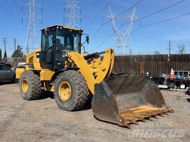 CAT 938M 輪胎式裝載機