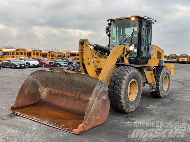 CAT 938M 輪胎式裝載機