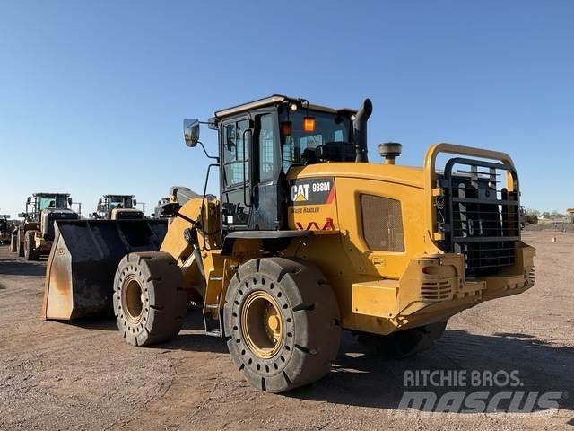 CAT 938M 輪胎式裝載機
