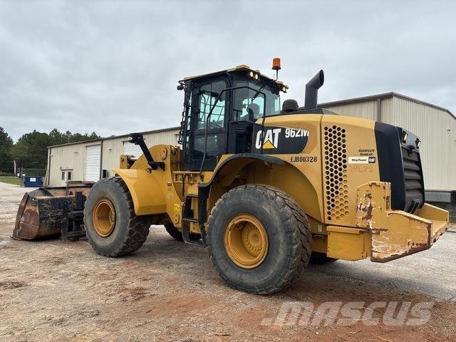 CAT 962M 輪胎式裝載機
