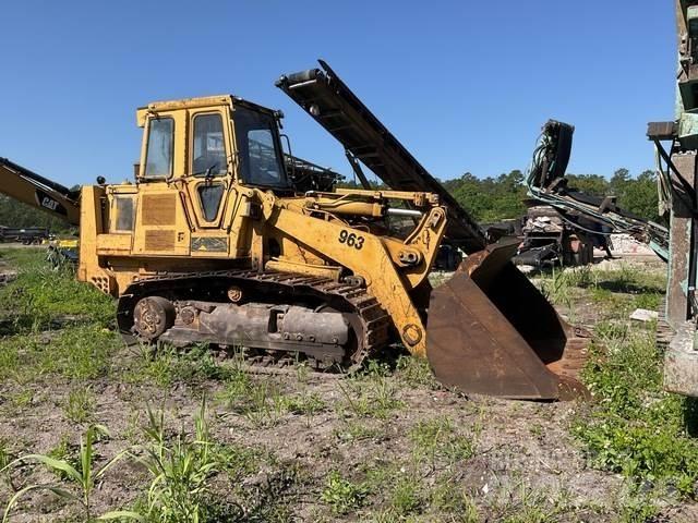 CAT 963 推土機
