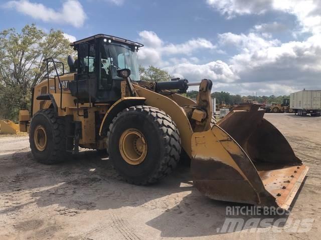 CAT 966 輪胎式裝載機
