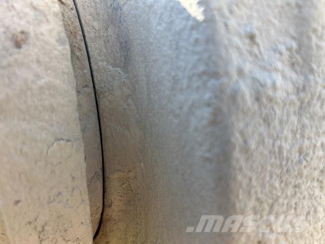 CAT 966D 輪胎式裝載機