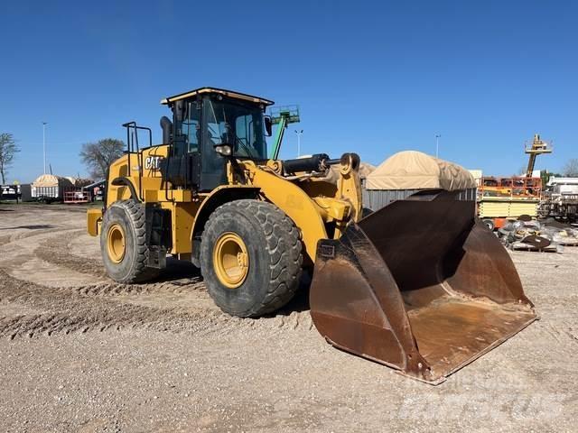 CAT 966M 輪胎式裝載機