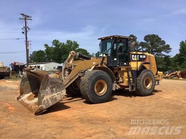 CAT 966M 輪胎式裝載機