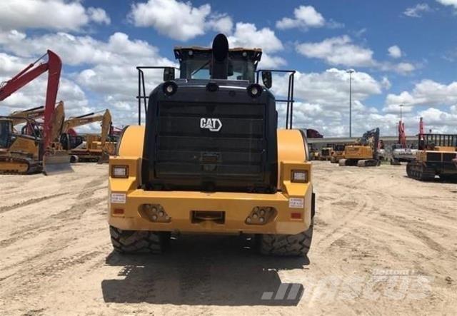 CAT 972 輪胎式裝載機