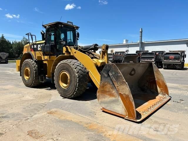 CAT 972K 輪胎式裝載機