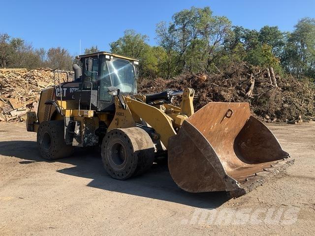 CAT 972M 輪胎式裝載機