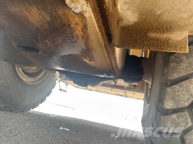 CAT 980G 輪胎式裝載機