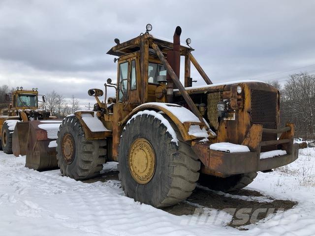 CAT 988A 輪胎式裝載機
