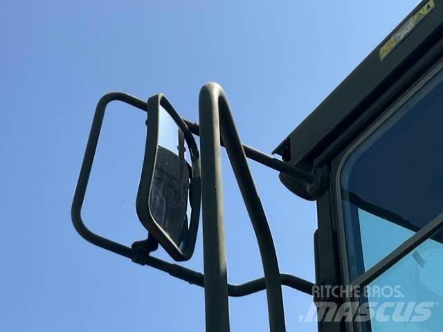 CAT 988B/DV43 貨櫃搬運機
