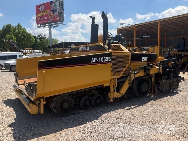 CAT AP-1055B 瀝青攤舖機/鋪路機