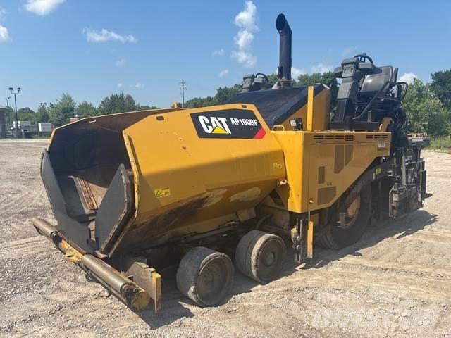 CAT AP1000F 瀝青攤舖機/鋪路機