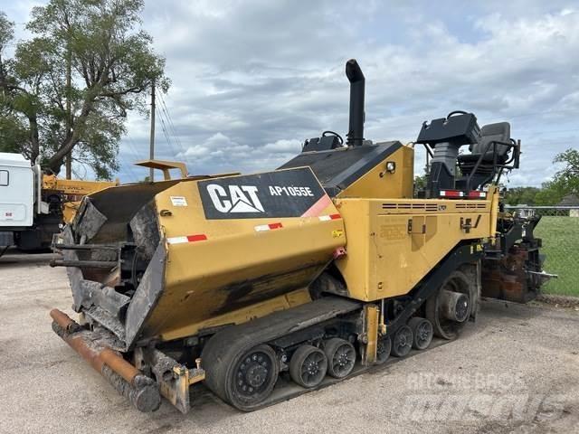 CAT AP1055E 瀝青攤舖機/鋪路機