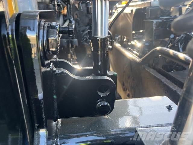 CAT AP1055F 瀝青攤舖機/鋪路機