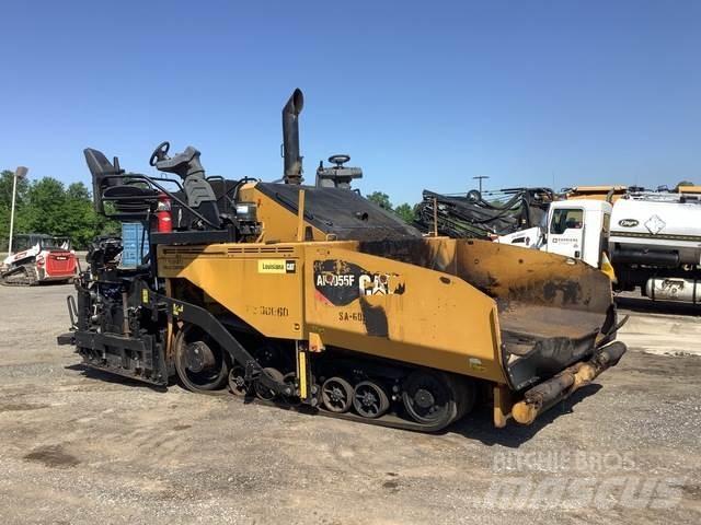 CAT AP1055F 瀝青攤舖機/鋪路機