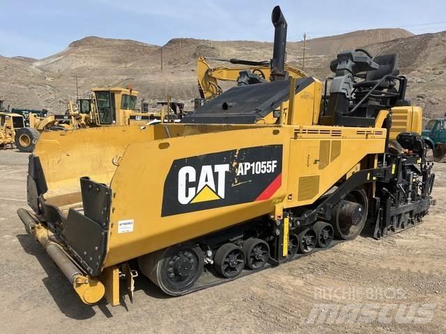 CAT AP1055F 瀝青攤舖機/鋪路機