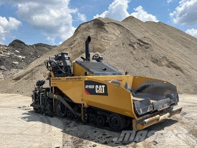 CAT AP1055F 瀝青攤舖機/鋪路機
