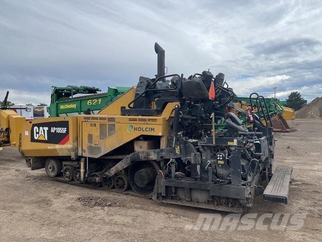 CAT AP1055F 瀝青攤舖機/鋪路機