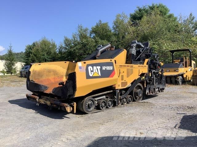 CAT AP1055F 瀝青攤舖機/鋪路機