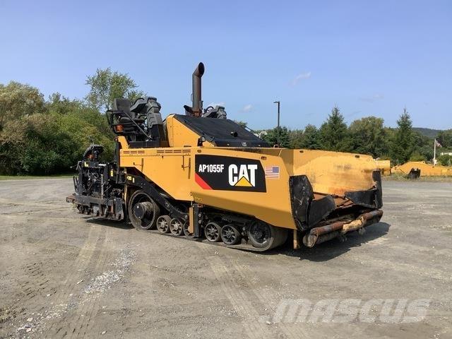 CAT AP1055F 瀝青攤舖機/鋪路機