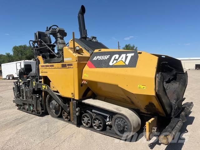 CAT AP555F 瀝青攤舖機/鋪路機