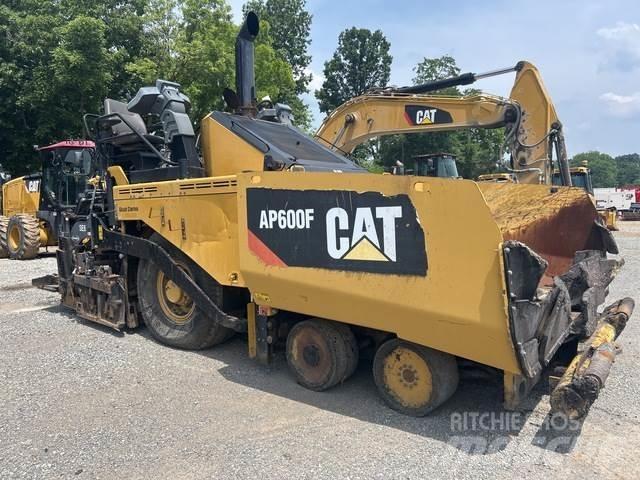 CAT AP600F 瀝青攤舖機/鋪路機