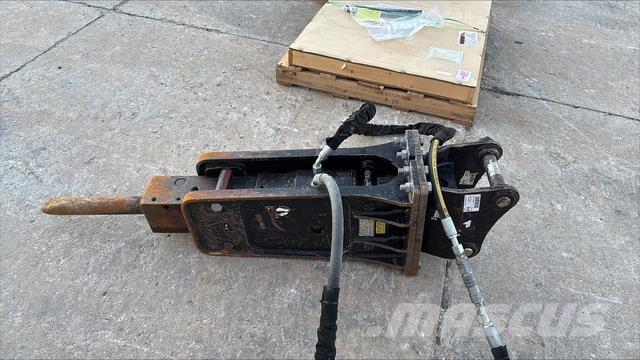 CAT B6 鐵鎚/碎石機