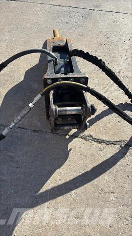 CAT B6 鐵鎚/碎石機