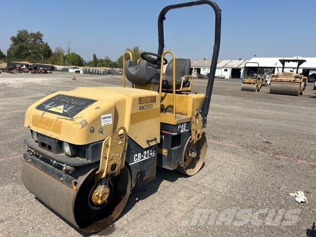 CAT CB-214E 雙輪滾壓機