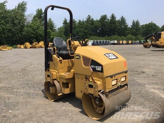 CAT CB1.8 雙輪滾壓機