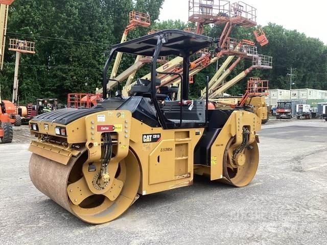 CAT CB10 雙輪滾壓機