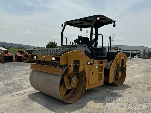 CAT CB10 雙輪滾壓機