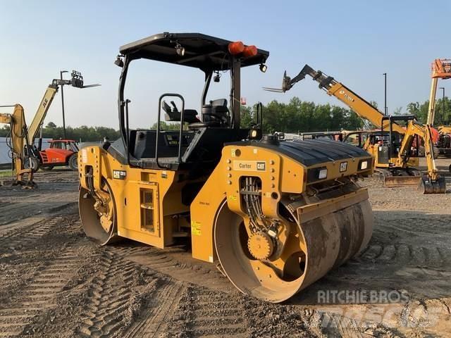 CAT CB10 雙輪滾壓機