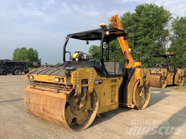 CAT CB16 雙輪滾壓機