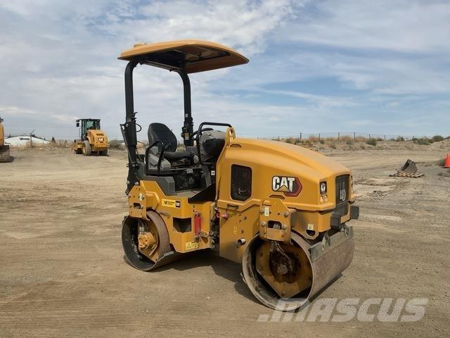 CAT CB2.7GC 雙輪滾壓機