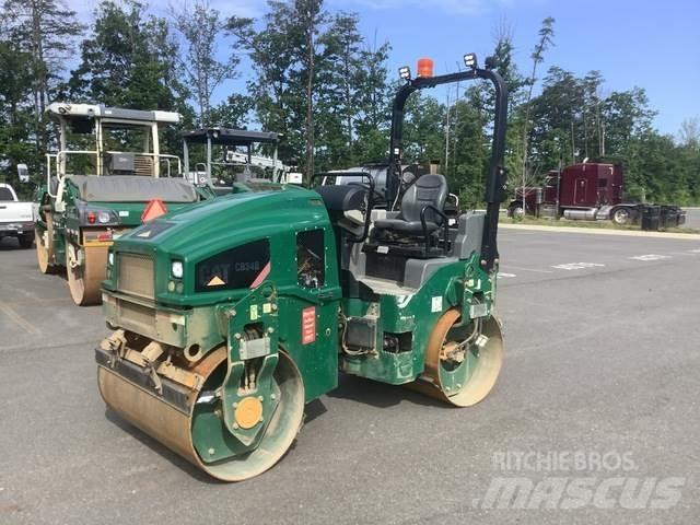 CAT CB34B 雙輪滾壓機